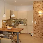 Sea-view Modern - 4 Guests - Kitchen 公寓 *